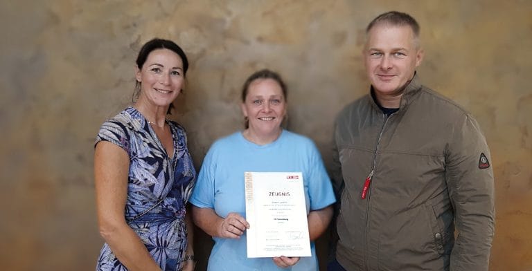 Lehrabschlussprüfung Elisabeth Jungwirt bei elefantenstark